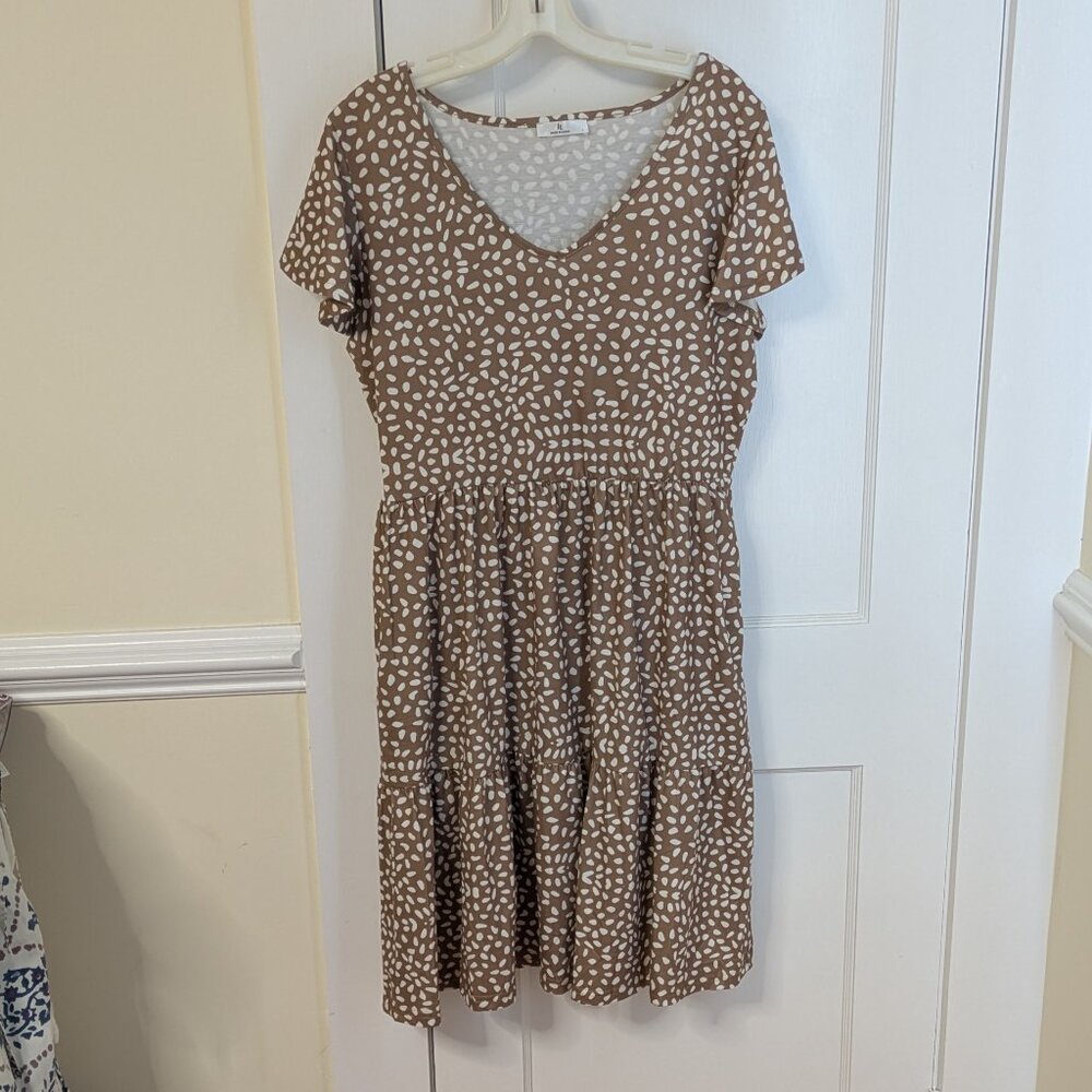 Tan Casual Tiered Dress w/ Pockets, V Neck, Ruffle Hem, Cap-Sleeves